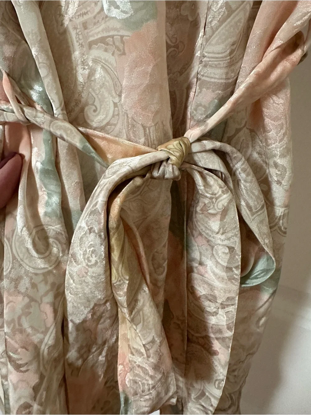 Lucie Ann lightweight satin